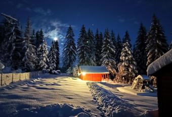 Chechar Inn Zlatar has rooms with a private hot tub