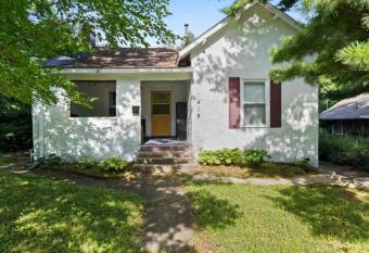 (null) has Balcony rooms