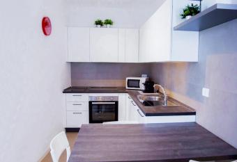 SUITE NAVIGLIO 26 has Balcony rooms