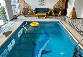 Casa Delfino con piscina interna has Balcony rooms