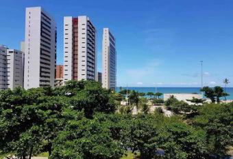 Flat vista Mar em Boa Viagem. 403 A allows 18 year olds to book a room