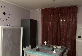 Appartamento Elegante, Romantico e Riservato has Balcony rooms