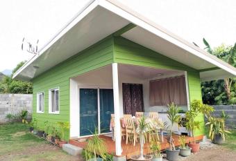 Bungalow   s Faretou has Balcony rooms