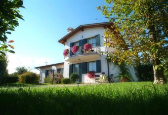 Casa di Clara allows 18 year olds to book a room