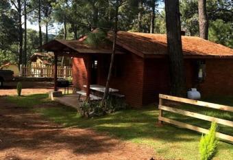 Caba  a Trilliza 2 con Jacuzzi has rooms with a private hot tub