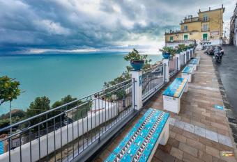 Casa Florentin has Balcony rooms