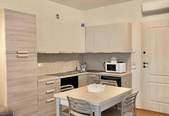 Green and Relax has Balcony rooms