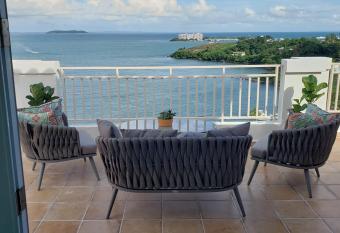 VIP Luxurious Ocean Front PH 3/3 allows 18 year olds to book a room