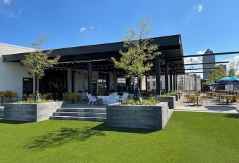 Historic 1 Bed Studio in Downtown Des Moines allows 18 year olds to book a room