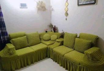 Single 2/3 Bedroom Flat Rent at Aftabnagor 01611919061 has rooms with a private hot tub