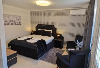 Sobe i apartmani Tena has Balcony rooms