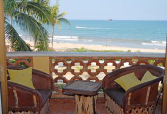 Villa Corona del Mar has Balcony rooms