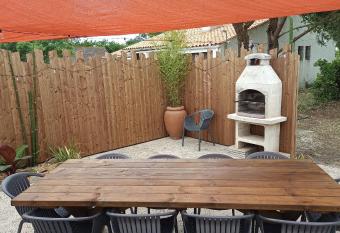 Maison de P  cheur Bord de mer has Balcony rooms