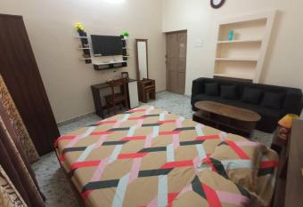 Dey Niwas has Balcony rooms