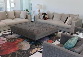 Villa Mametto has rooms with a private hot tub