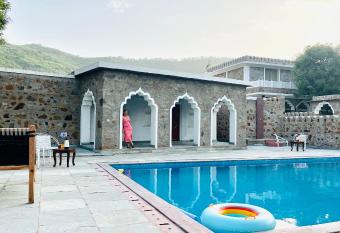 BluO Sariska - LUXE Stays Collection allows 18 year olds to book a room