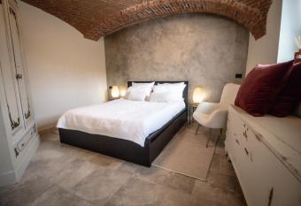 Le camere del Cappello Verde has Balcony rooms