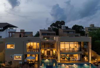 Villa Paradiso Goa has Balcony rooms