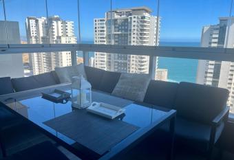 Exclusivo departamento con vista al mar has rooms with a private hot tub