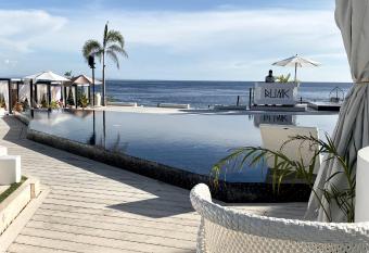 RUNIK Siquijor - Adults Only allows 18 year olds to book a room