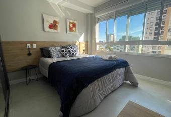 Apto Supreme PUC allows 18 year olds to book a room