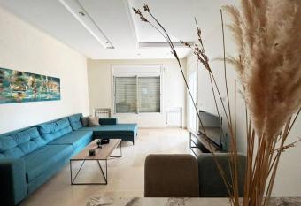 cosy et spacieux, avec balcon has Balcony rooms