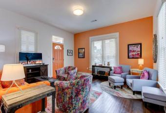 Clementine Bungalow Downtown Hot Springs allows 18 year olds to book a room