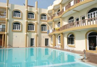 HOTEL SEA PALACE has Balcony rooms