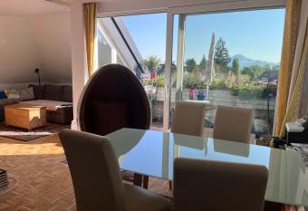 Ruhiges Apartment mit Dachterrasse in Salzburg has Balcony rooms