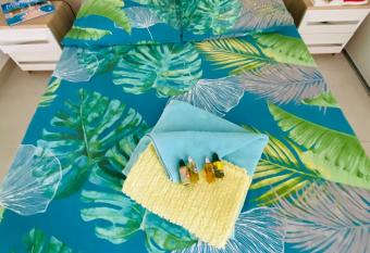 L   Appart Watalibi allows 18 year olds to book a room