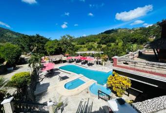 Villa La Monta  a has Balcony rooms