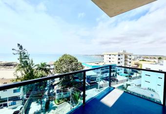 1.0.2.0 Departamento al frente de playa privada allows 18 year olds to book a room