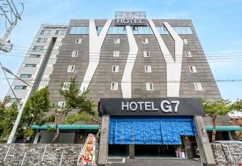 G7 Hotel allows 18 year olds to book a room
