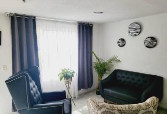 CASA EN ECATEPEC has Balcony rooms