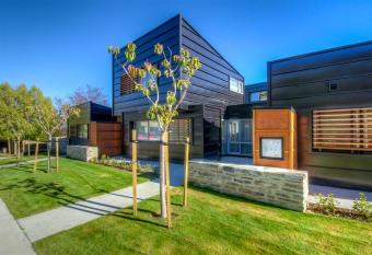 22 Hallenstein Apartments by Staysouth has Balcony rooms