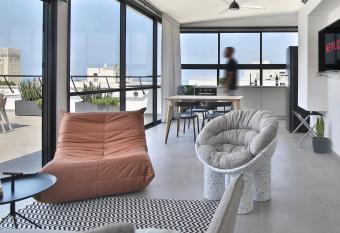 ROOFTOP 42 - Penthouse allows 18 year olds to book a room