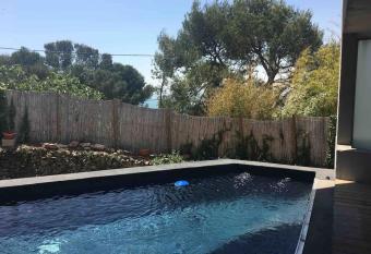 Loft sur le Mont Saint Clair - S  te has Balcony rooms