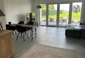 Hof Busen Landhaus Ap. has Balcony rooms