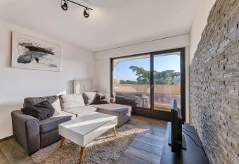 Appartement lumineux vue lac has Balcony rooms