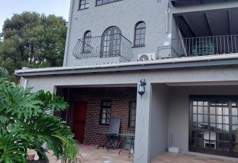 Fairway Guest Lodge has Balcony rooms