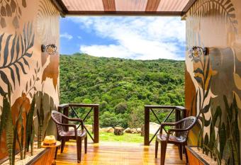 Caba  a, Vista y Rio 2 has Balcony rooms