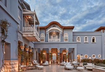 La Maison Bleue El Gouna allows 18 year olds to book a room