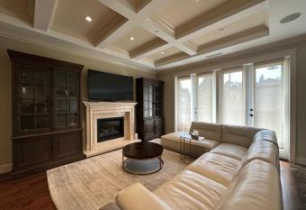 Kerrisdale Village Guest House has Balcony rooms