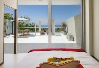 Bolongo 2Q Condo Delfin Punta Mita Beach Front has Balcony rooms