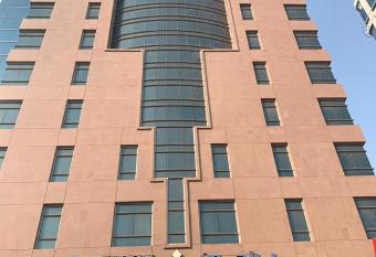 Paragon Hotel Apartments allows 18 year olds to book a room