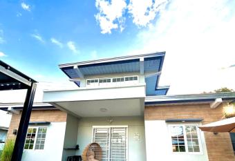 Pastora House Luxe Staycation Bauan Batangas has Balcony rooms