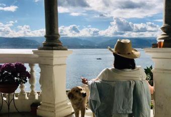 Town House Messina Paradiso allows 18 year olds to book a room