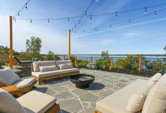 Dreamviews at Metung allows 18 year olds to book a room