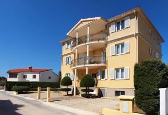 Apartments Medulin - Orijeta has Balcony rooms