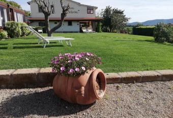 Agriturismo Diaccia Botrona has Balcony rooms